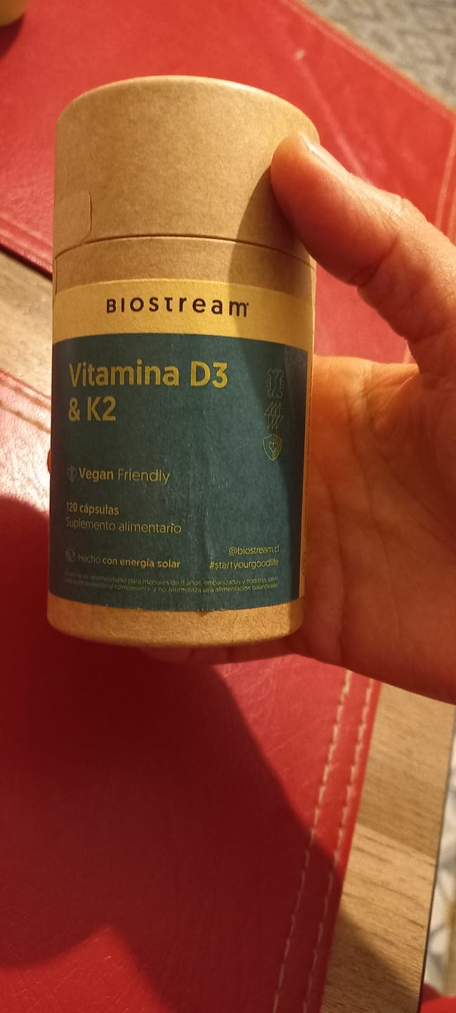Customer photo review of Vitamina D3 & K2 120 Cápsulas Vegano