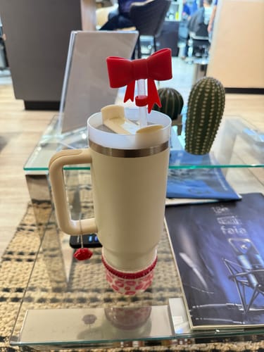 Customer photo review of Red 3D Bow Straw Topper