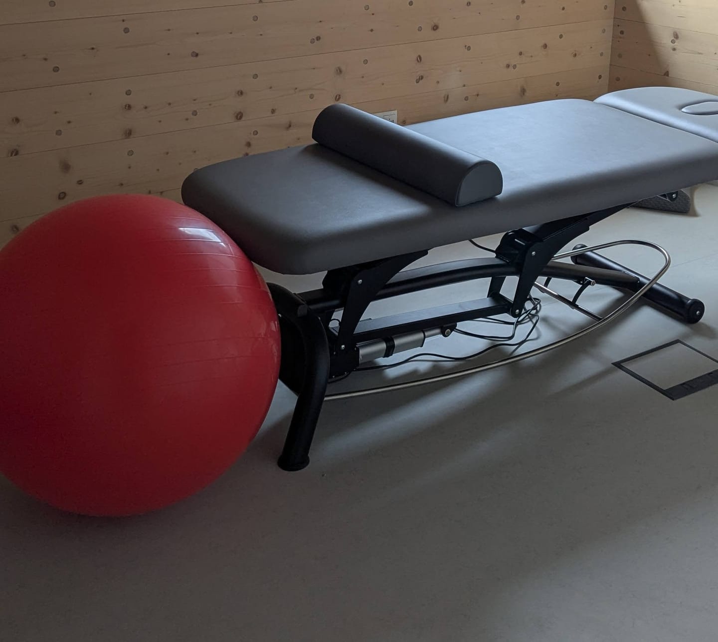Customer photo review of Massageliege Elektrisch Agila 2 2-Segmente