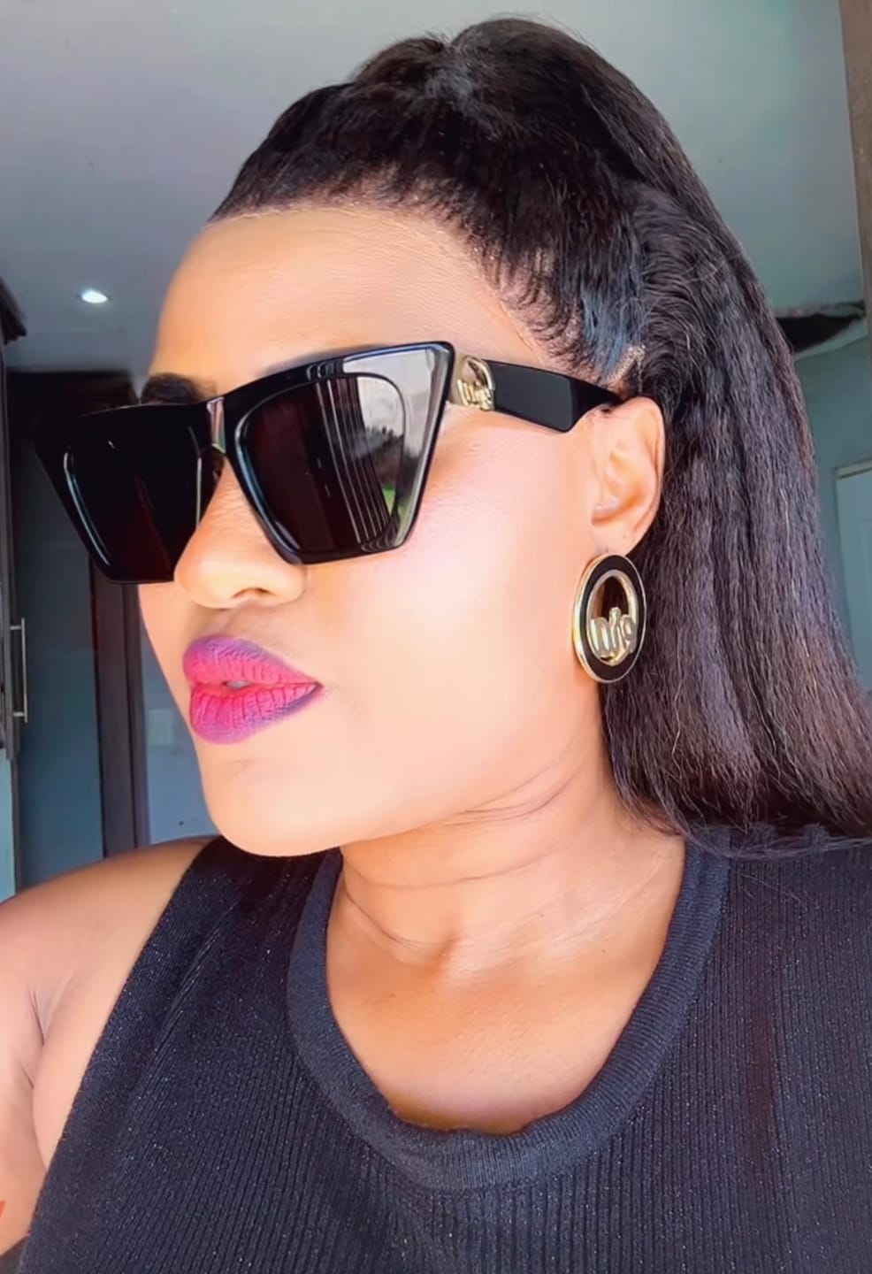 Customer photo review of Black Diva Logo Sunglasses