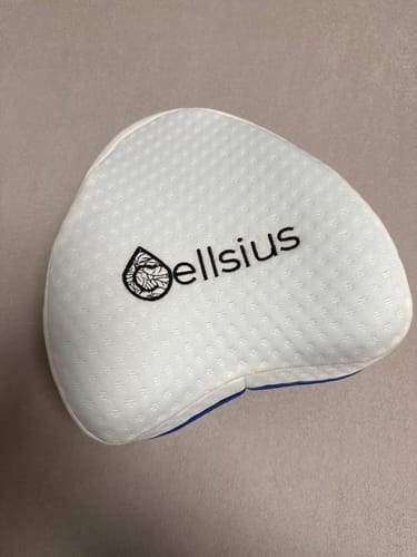 Customer photo review of Cellsius Orthopädisches Kniekissen - Das Geheimnis eines schmerzfreien Schlafs