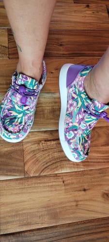 Customer photo review of SKŌNI Women's Golf Shoe Waterproof- Purple Floral