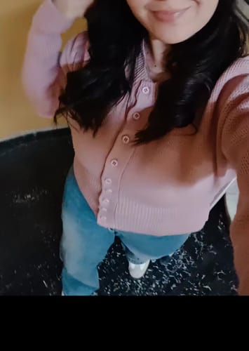 Customer photo review of SWEATER BLAIR ROSADO