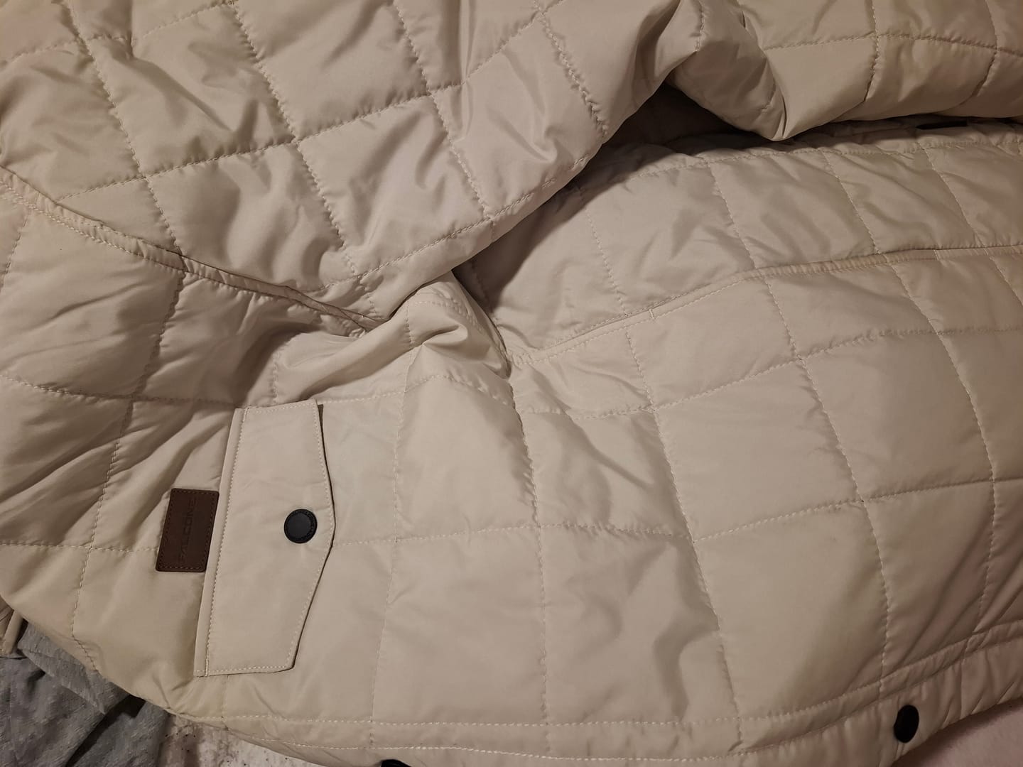 Customer photo review of Chaqueta Parka Landing Zone Beige (Hombre)