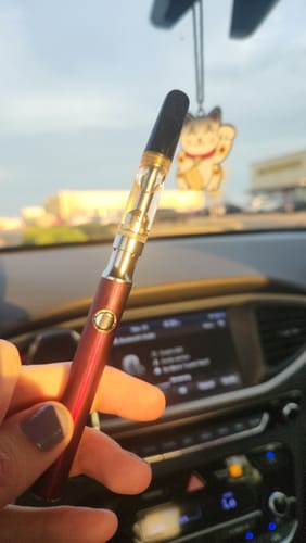Customer photo review of 1 Gram HHC Full Spectrum Vape Cartridge | Pineapple Express - Sativa