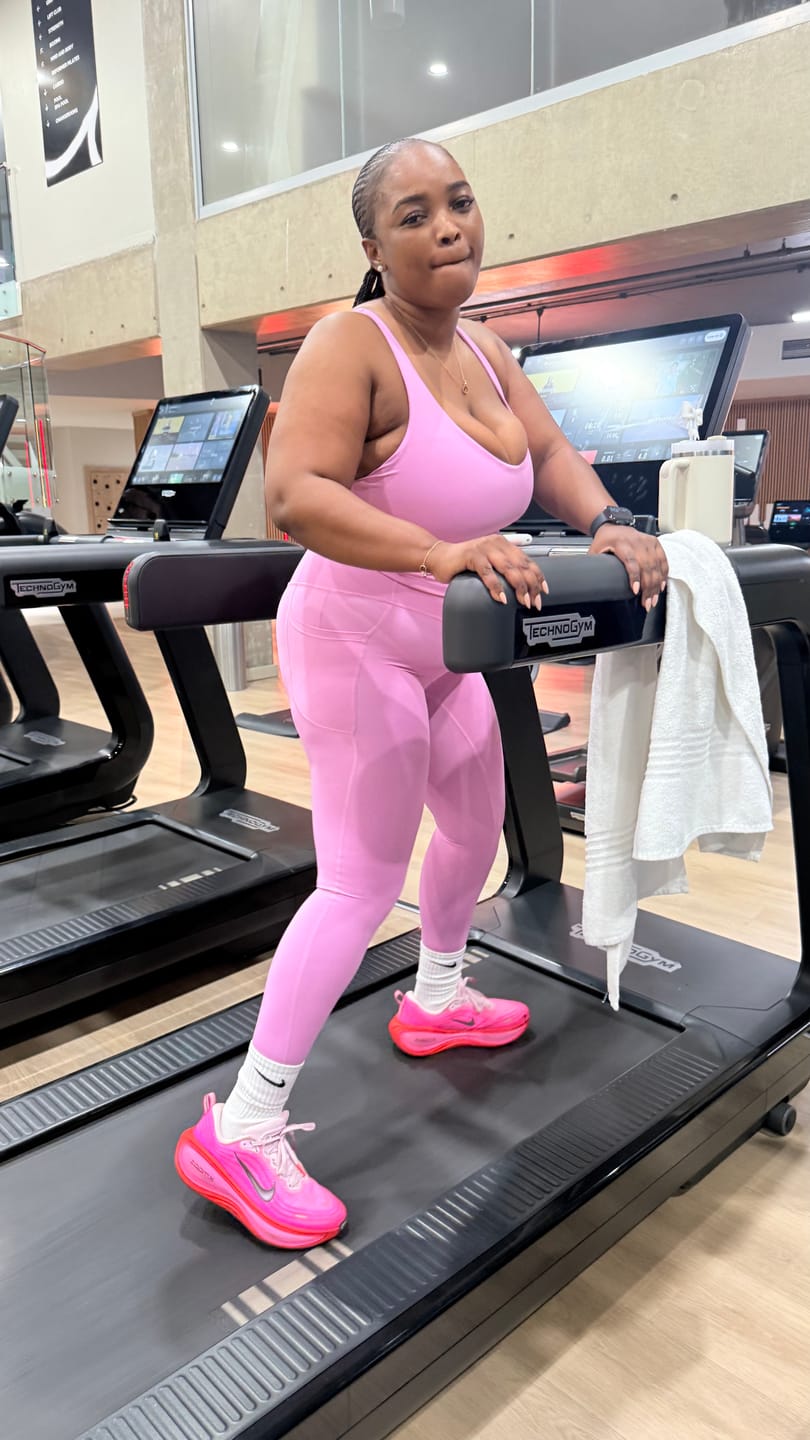Customer photo review of U-shaped Cut Energy Longline Sports Bra