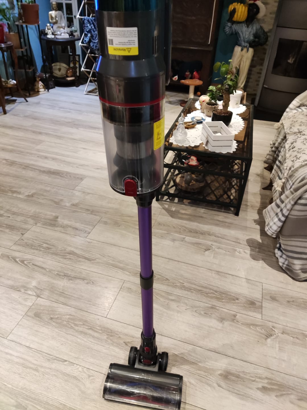 Customer photo review of Aspirateur balai V1 Pro – Moteur ultra-puissant 100 000 tr/min pour une performance exceptionnelle