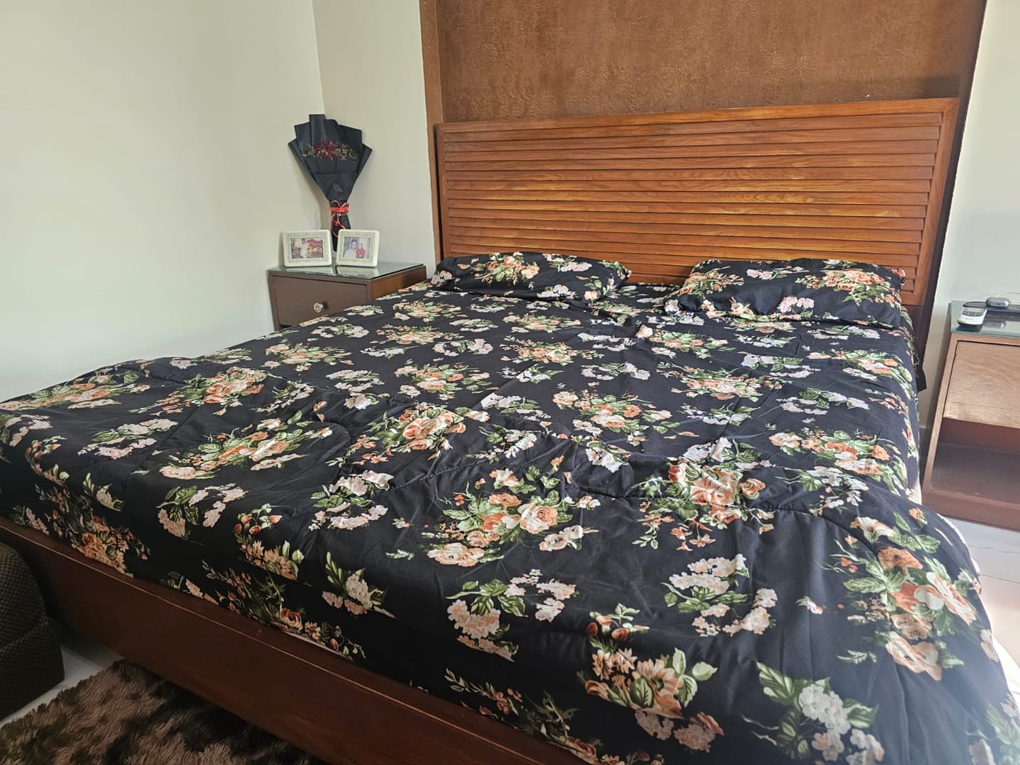 Customer photo review of VERDANT Comforter Set- 7 Pcs