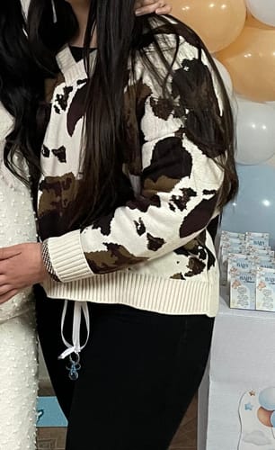 Customer photo review of SWEATER HAILEY VACA