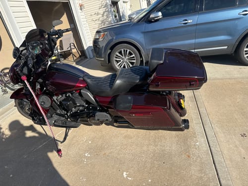 Customer photo review of HR3 Black Forest & Wineberry 10.7" Chopped Style Tour Pack Luggage For 14-24 Harley Touring