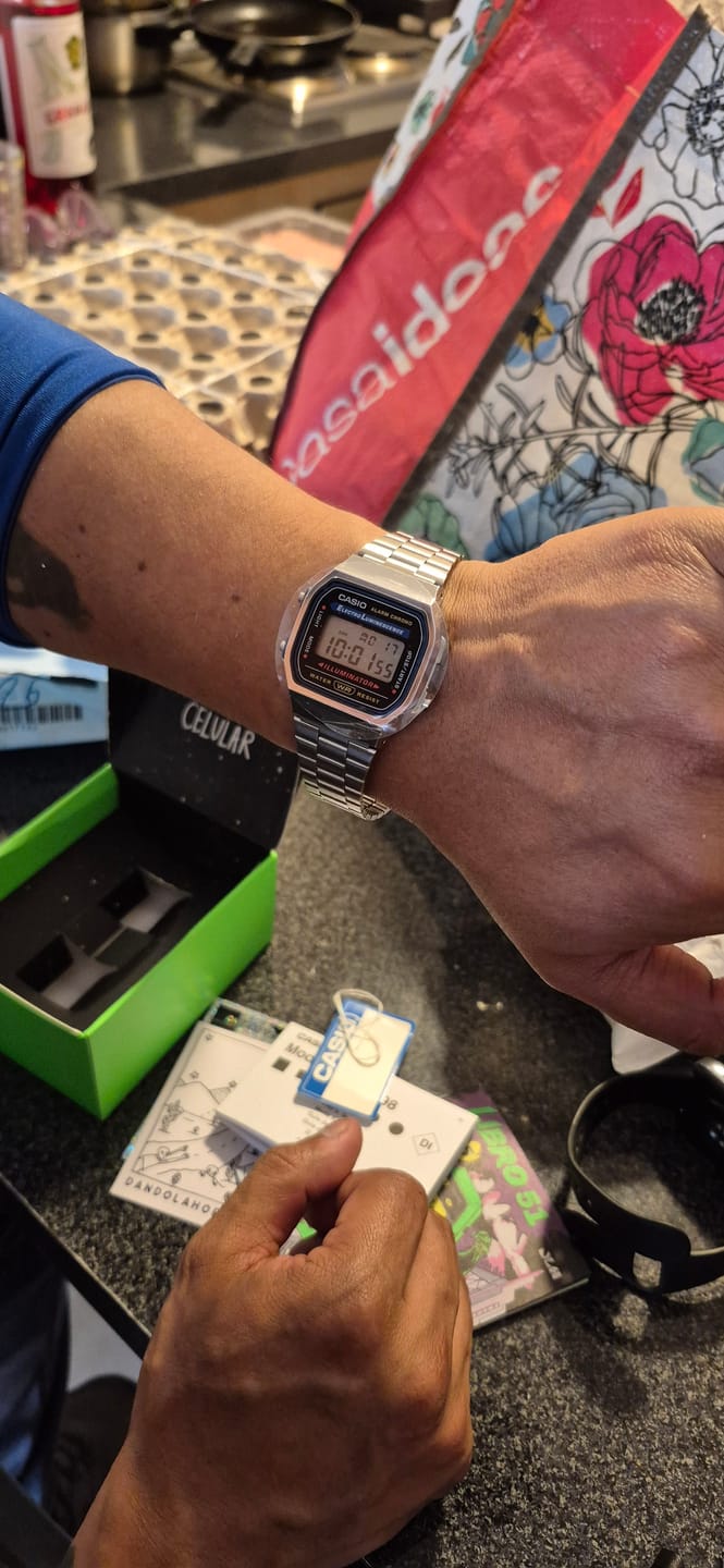 Customer photo review of Reloj Casio Vintage A168WA-1WDF Electroluminescence Plateado