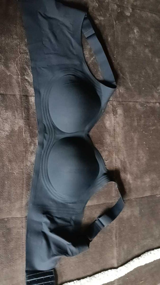 Customer photo review of Comfortable Wireless Full Coverage Jelly Smoothing Bra