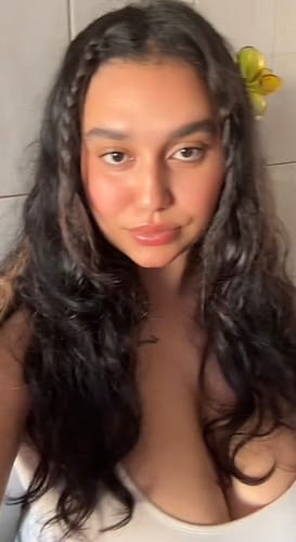 Customer photo review of LIMITED! peptide lip tint | Lemontini