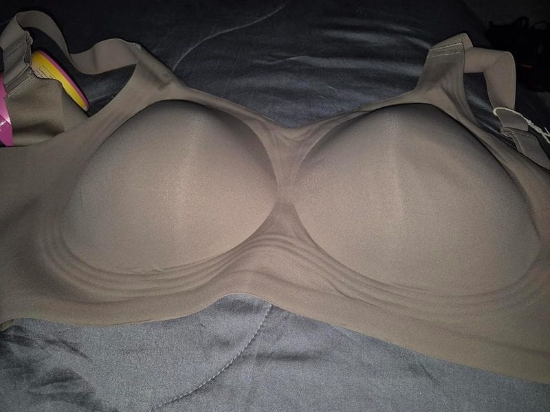 Customer photo review of Comfortable Wireless Full Coverage Jelly Smoothing Bra