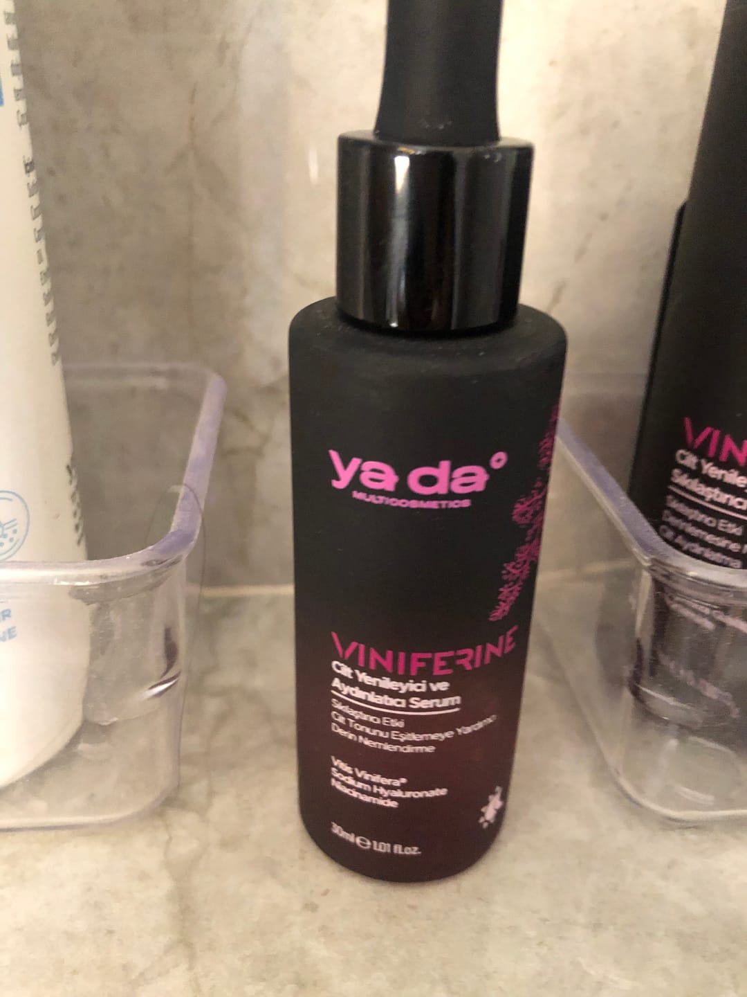 Customer photo review of Viniferine Cilt Yenileyici ve Aydınlatıcı Serum