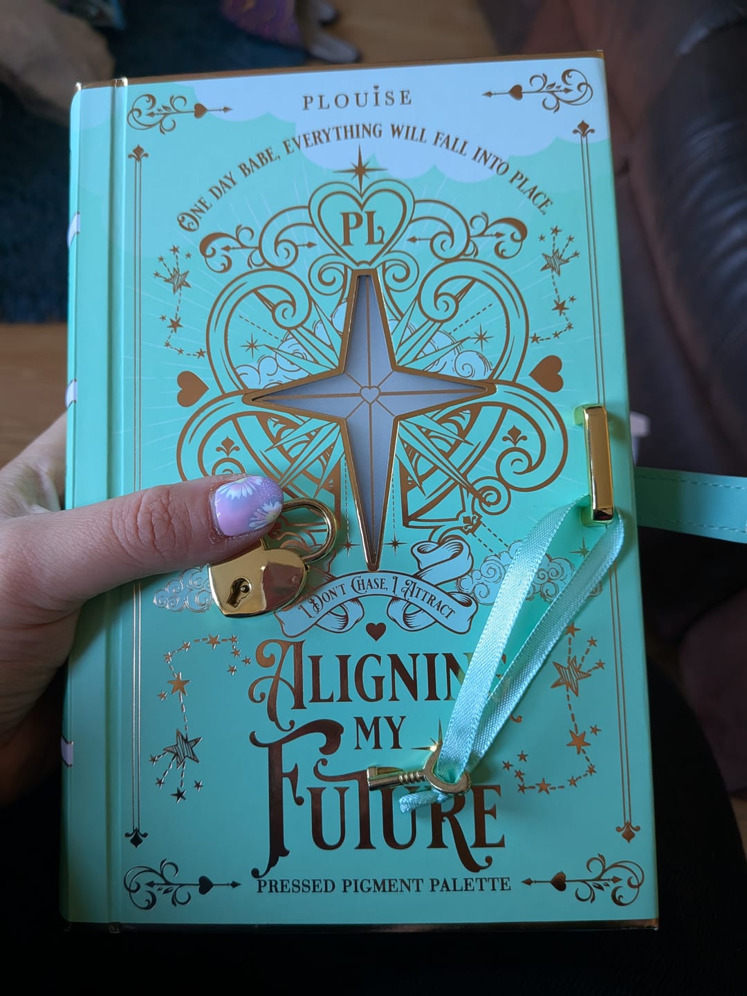 Customer photo review of P. Louise Aligning My Future Pastel Eyeshadow Palette