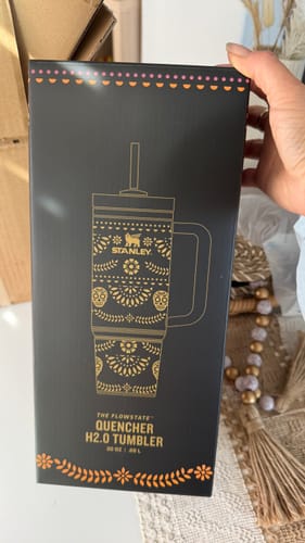 Customer photo review of Stanley Quencher H2.0 Flowstate™ Tumbler Midnight Catrina | 887ML