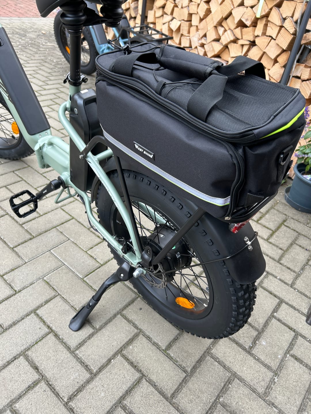 Customer photo review of 35L Large Capacity Bicycle Bag (Save more with ebike BUT not for separate sale)