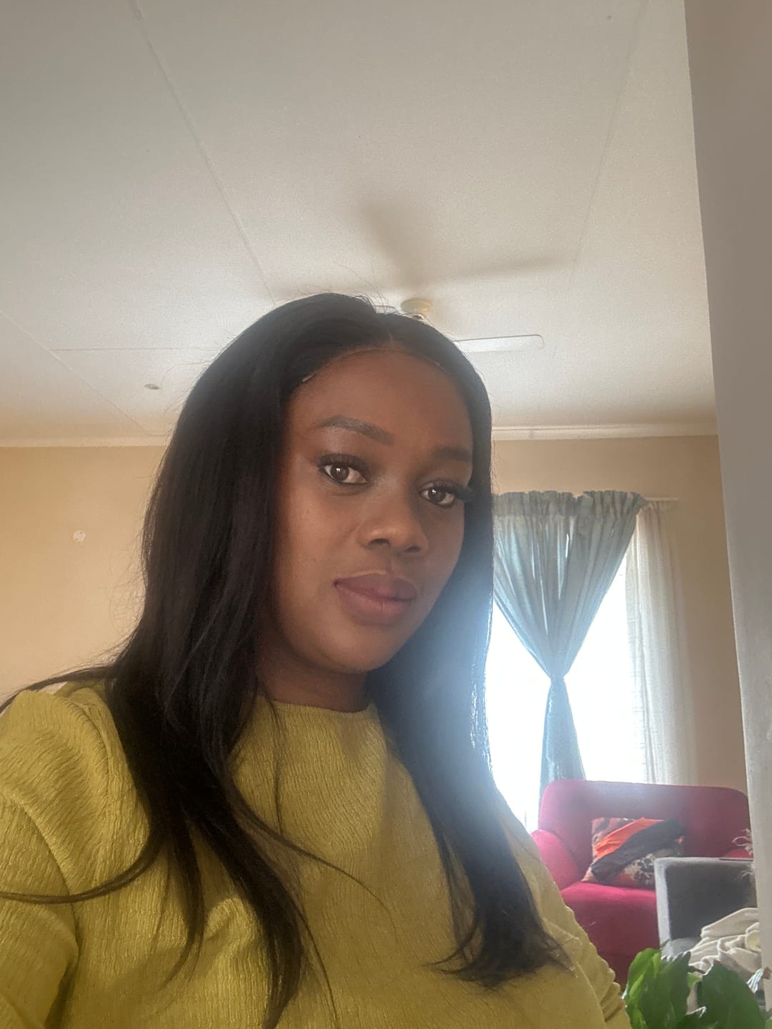 Customer photo review of JORDYN - Brazilian 4x4 Lace Wig