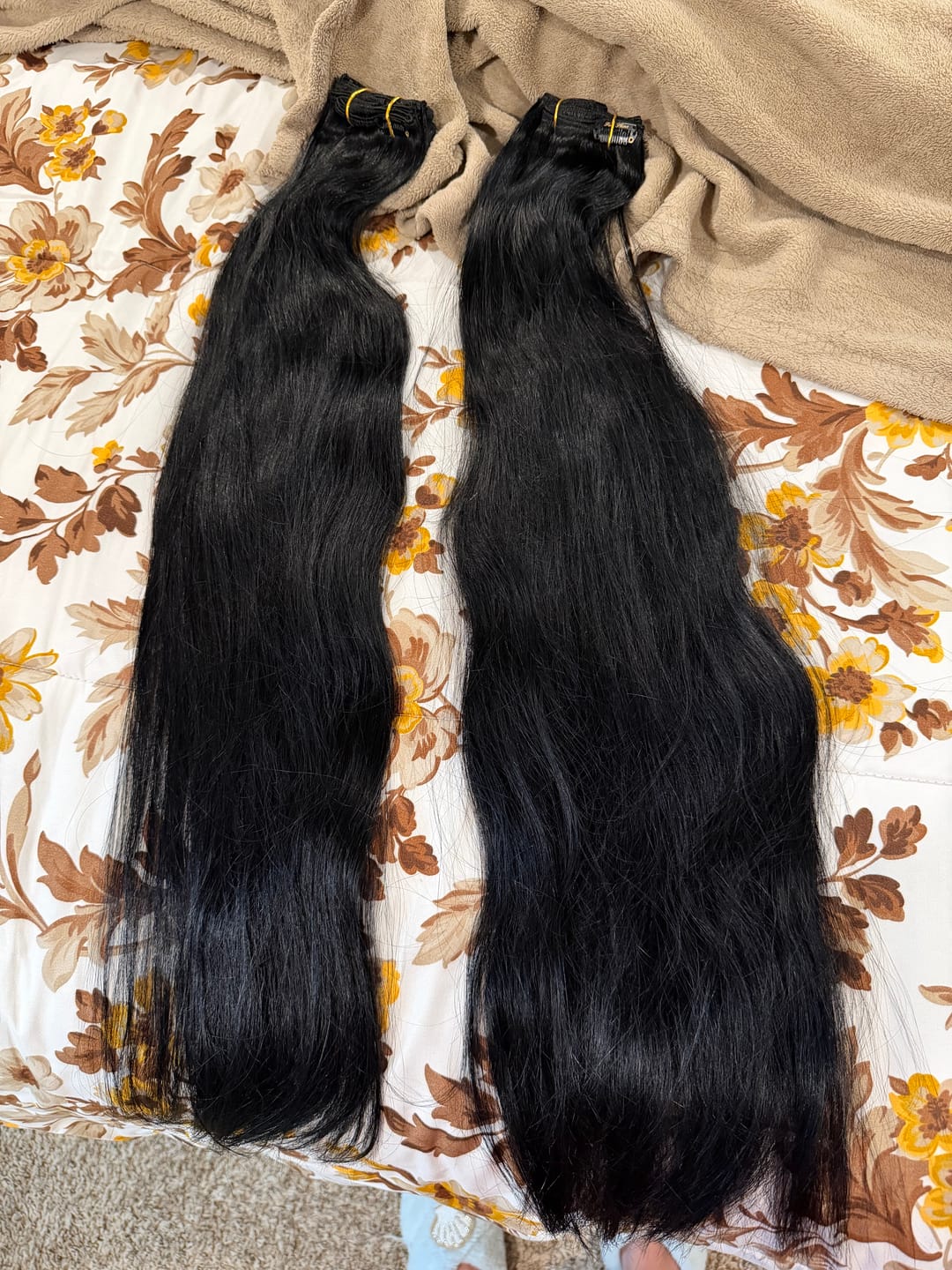Customer photo review of Clip in Extensions 100% Remy Human Hair 7 Pieces Jet Black (#1)