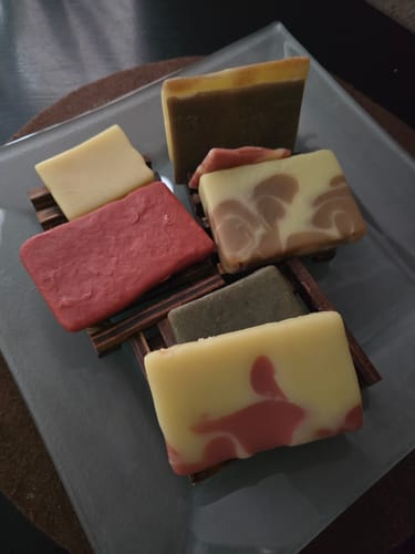 Customer photo review of 6% Ylang-Ylang-Dreams Haarseife (Seidige Längen & sinnlicher Glanz)