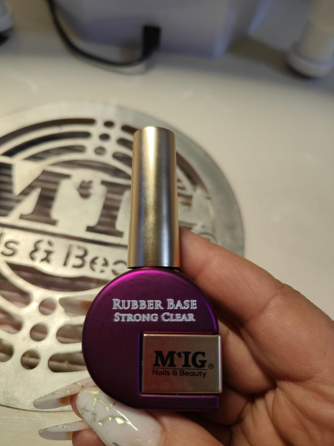 Customer photo review of Rubber Base Strong Clear