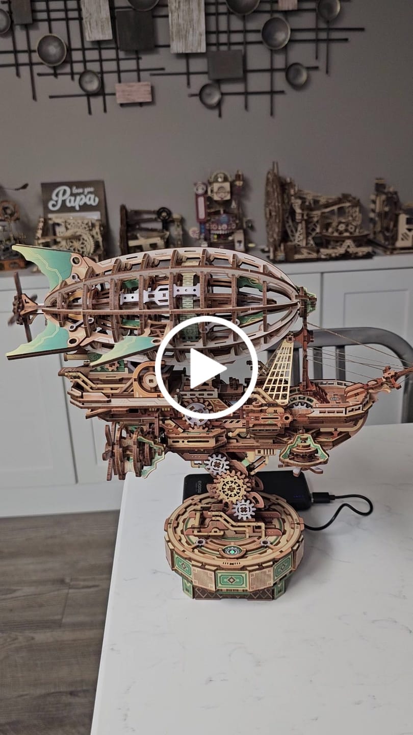 Customer video review of Vapor Trek 3D Wooden Puzzle