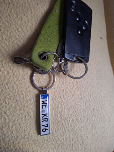 Customer photo review of Kennzeichen Schlüsselanhänger Mini Nummernschild Metall
