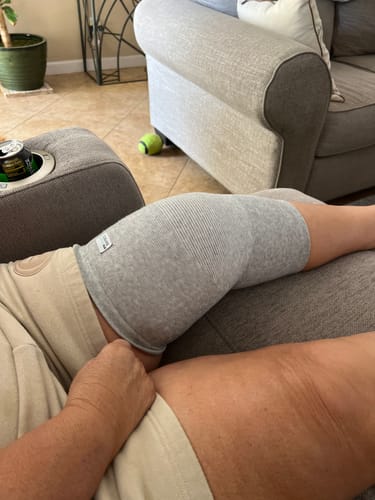 Customer photo review of Premium Bamboo Knee Sleeve (Single)