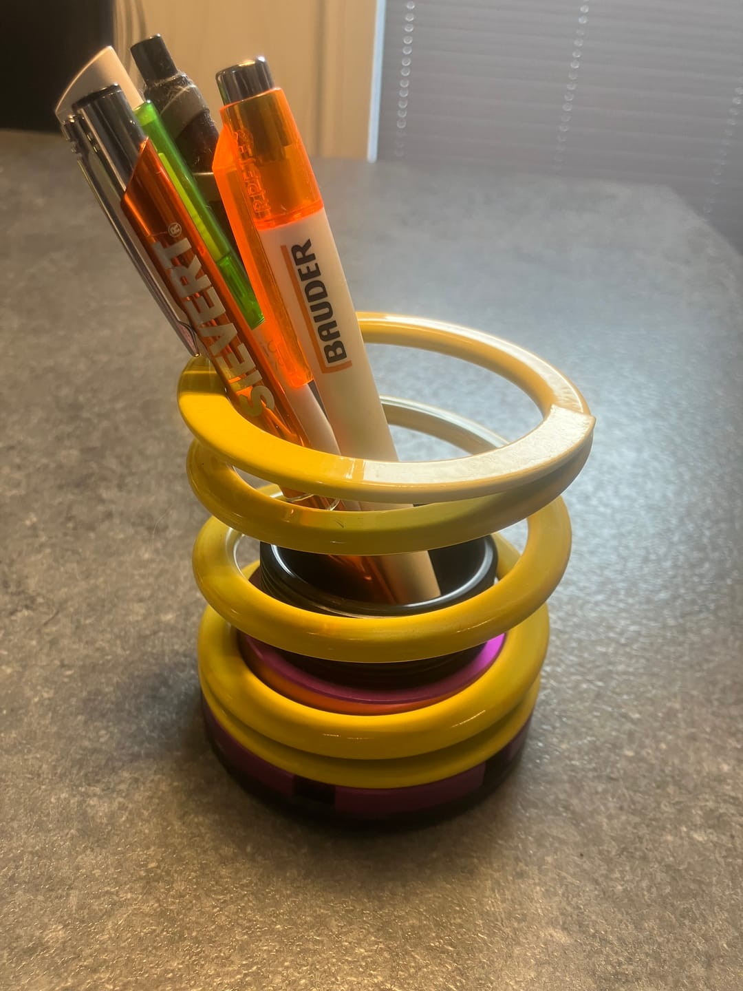 Customer photo review of KW höheneinstellbarer Stifthalter