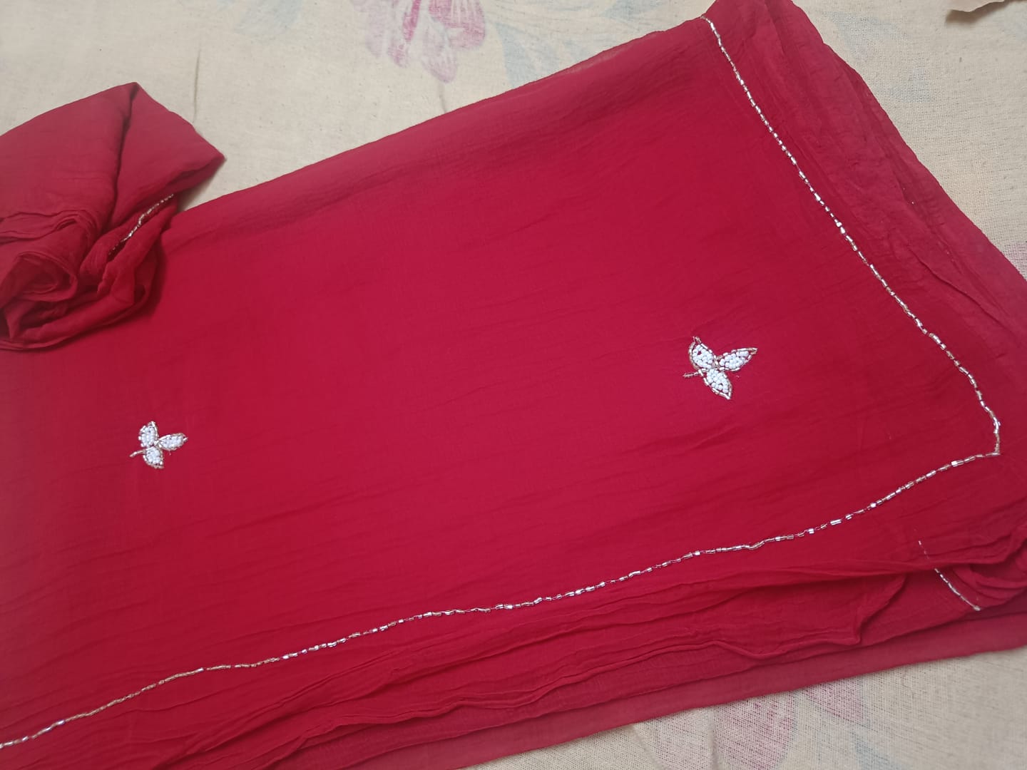 Customer photo review of Scarlet