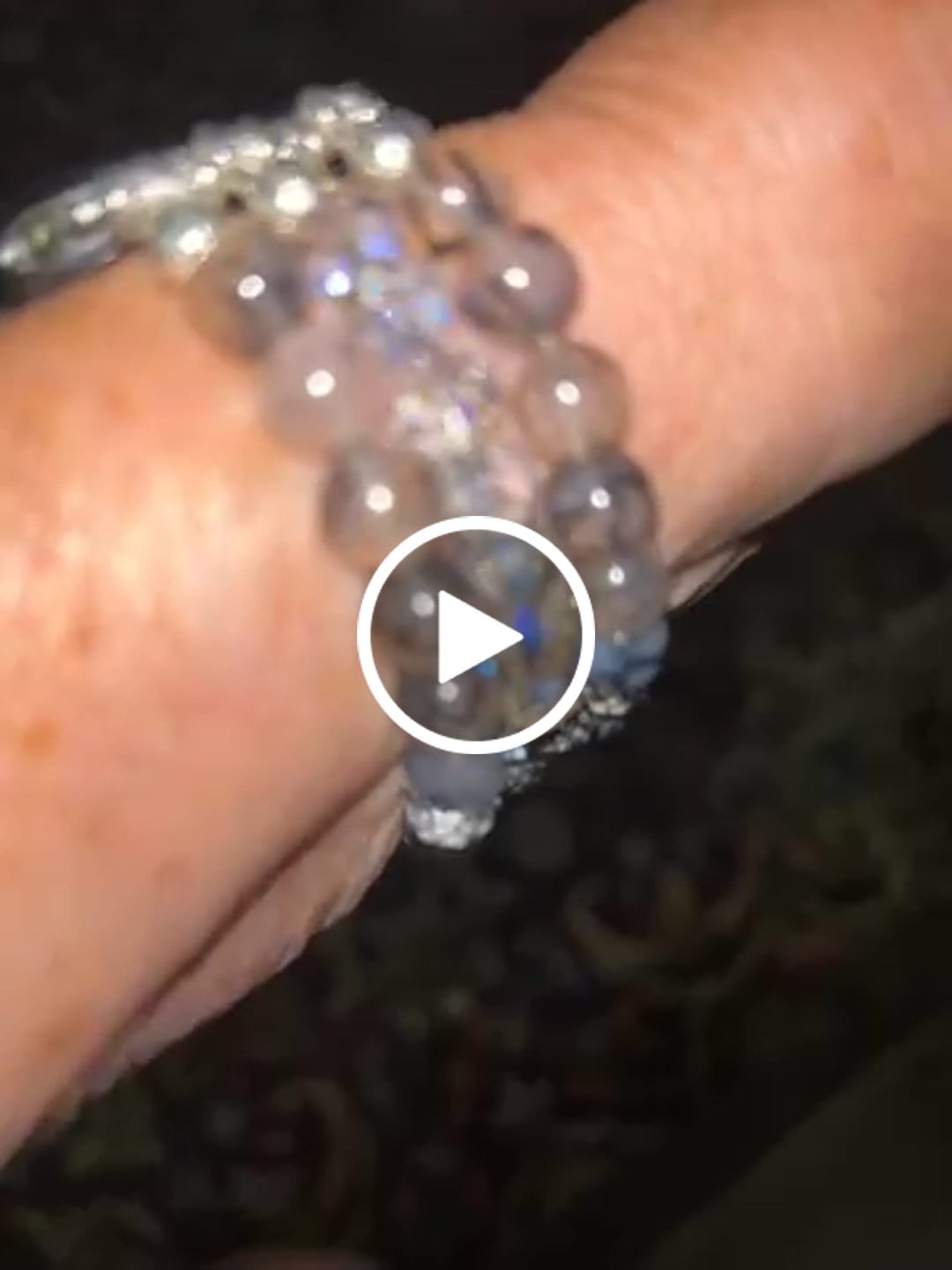 Customer video review of Labradorite Crystal Stretch Apple Watch Strap