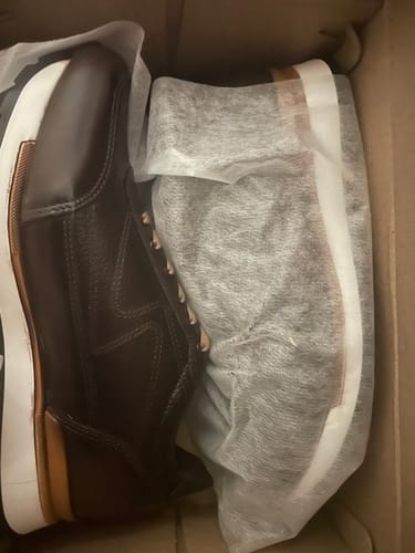 Customer photo review of Tenis Artesanal Homre Toronto - Moka