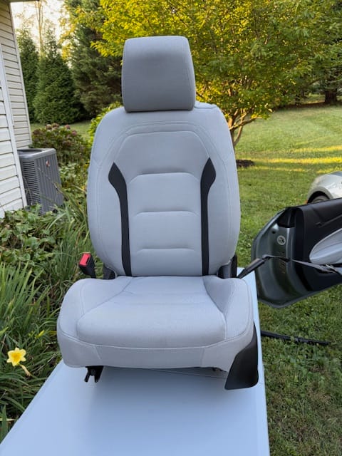 Customer photo review of 6th Gen Camaro Coupe Custom Leather Seat Covers