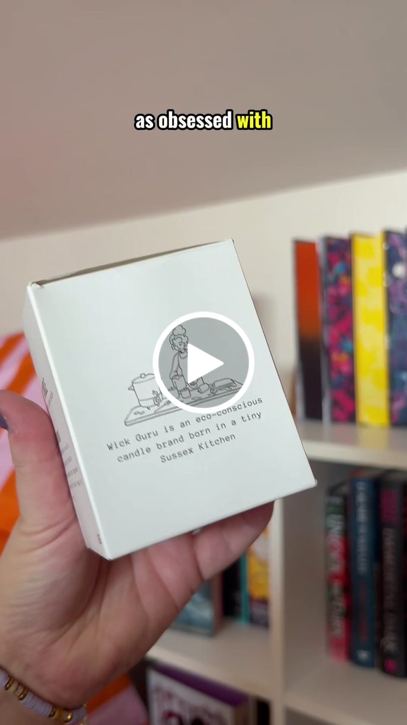 Customer video review of Vintage Bookshop Candle