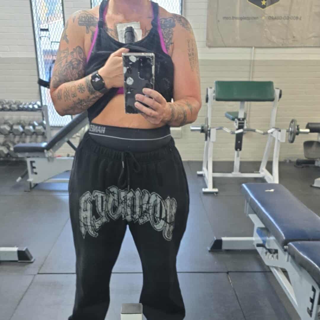 Customer photo review of W257 My eyes are up here Jogger