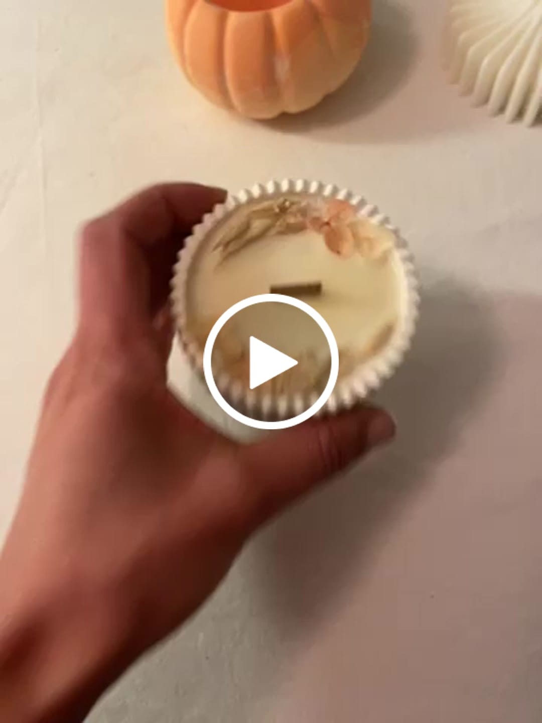 Customer video review of MECHAS DE MADERA SIMPLE