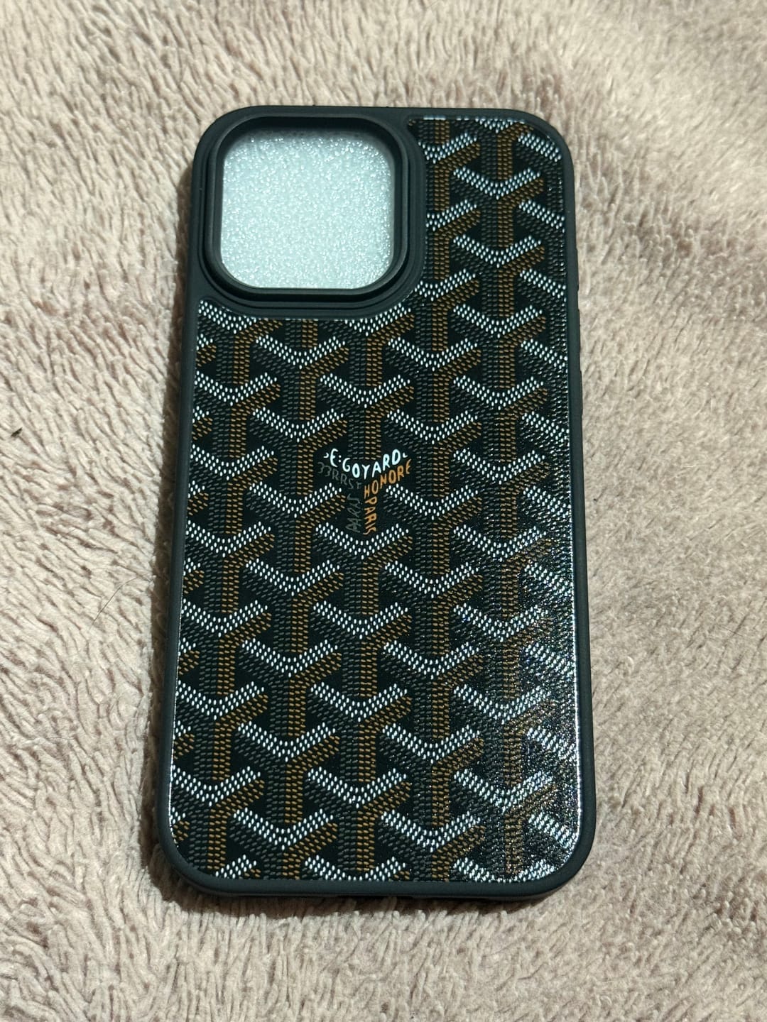 Customer photo review of GY Black iPhone Case
