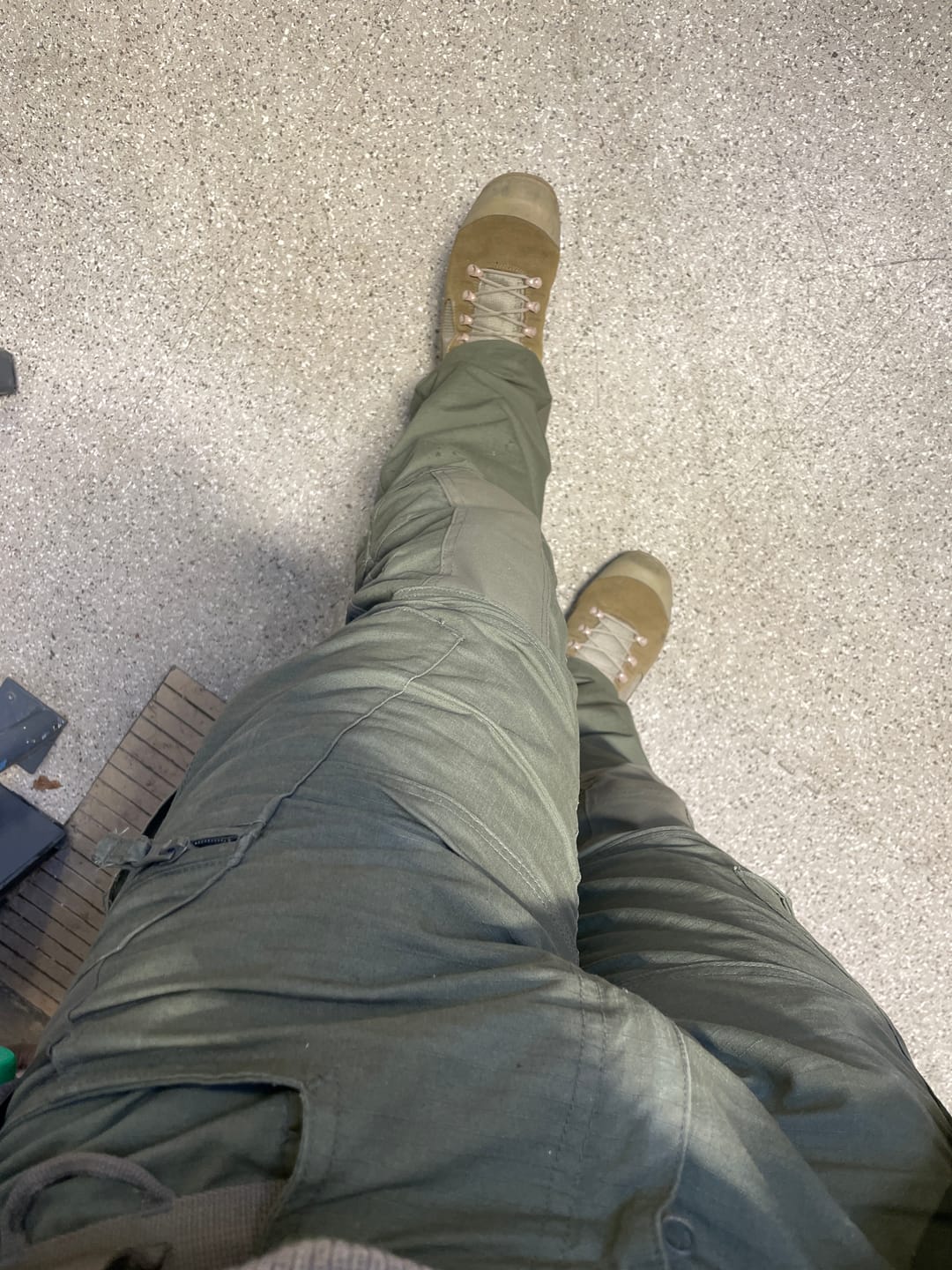 Customer photo review of Pantalon Tactique V2 FIGHTER entrejambe 89 cm Vert Olive