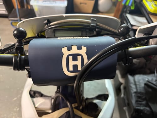 Customer photo review of RAM® Motorcycle Brake/Clutch Reservoir & Handlebar Ball Base (RAM-B-309-7U)