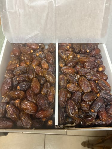 Customer photo review of Organic Medjool Cooking Dates Box
