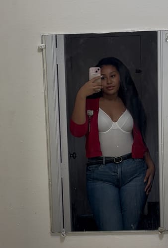 Customer photo review of CurlyMe 3 In 1 Half Wig Kinky Straight Glueless Install Half Wig With Draw-string Beginner Friendly