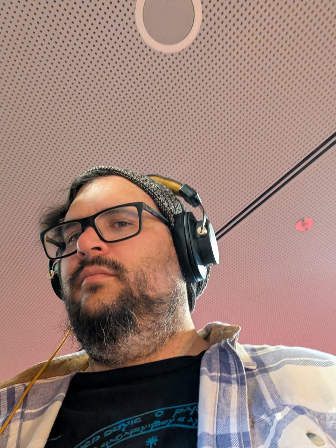 Customer photo review of ellipse studio headphones