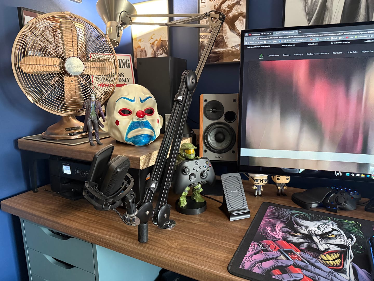 Customer photo review of The Dark Knight Joker Bank Robber Resin Cosplay Mask