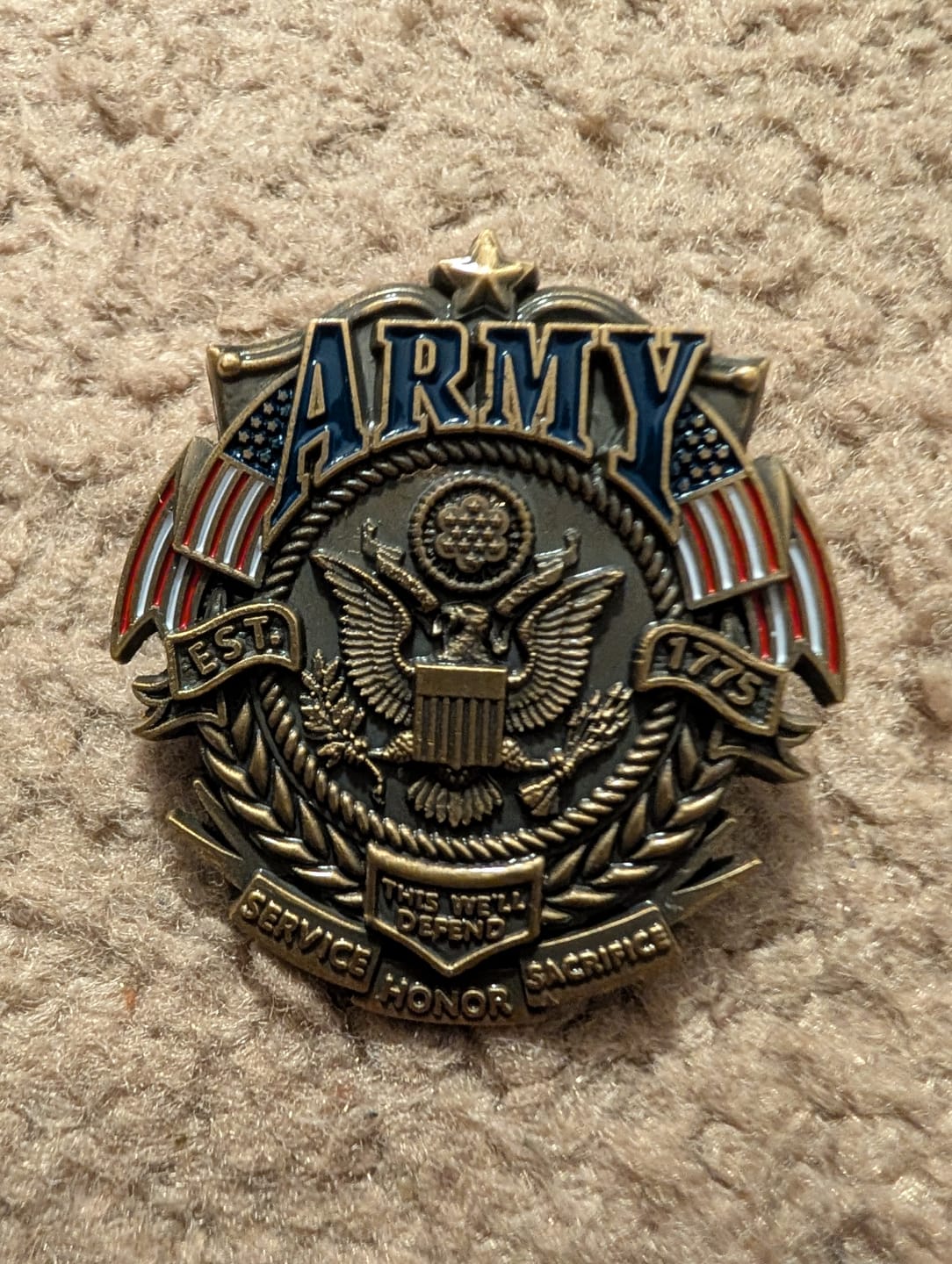 Customer photo review of US Army Veteran's Day Pin