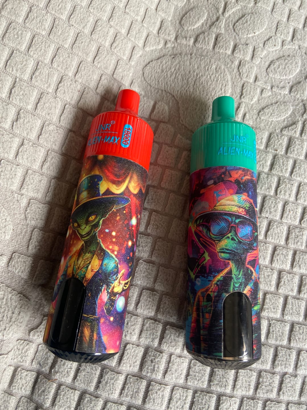Customer photo review of JNR Alien Max 18000 Puffs Disposable Vape (Box of 10)
