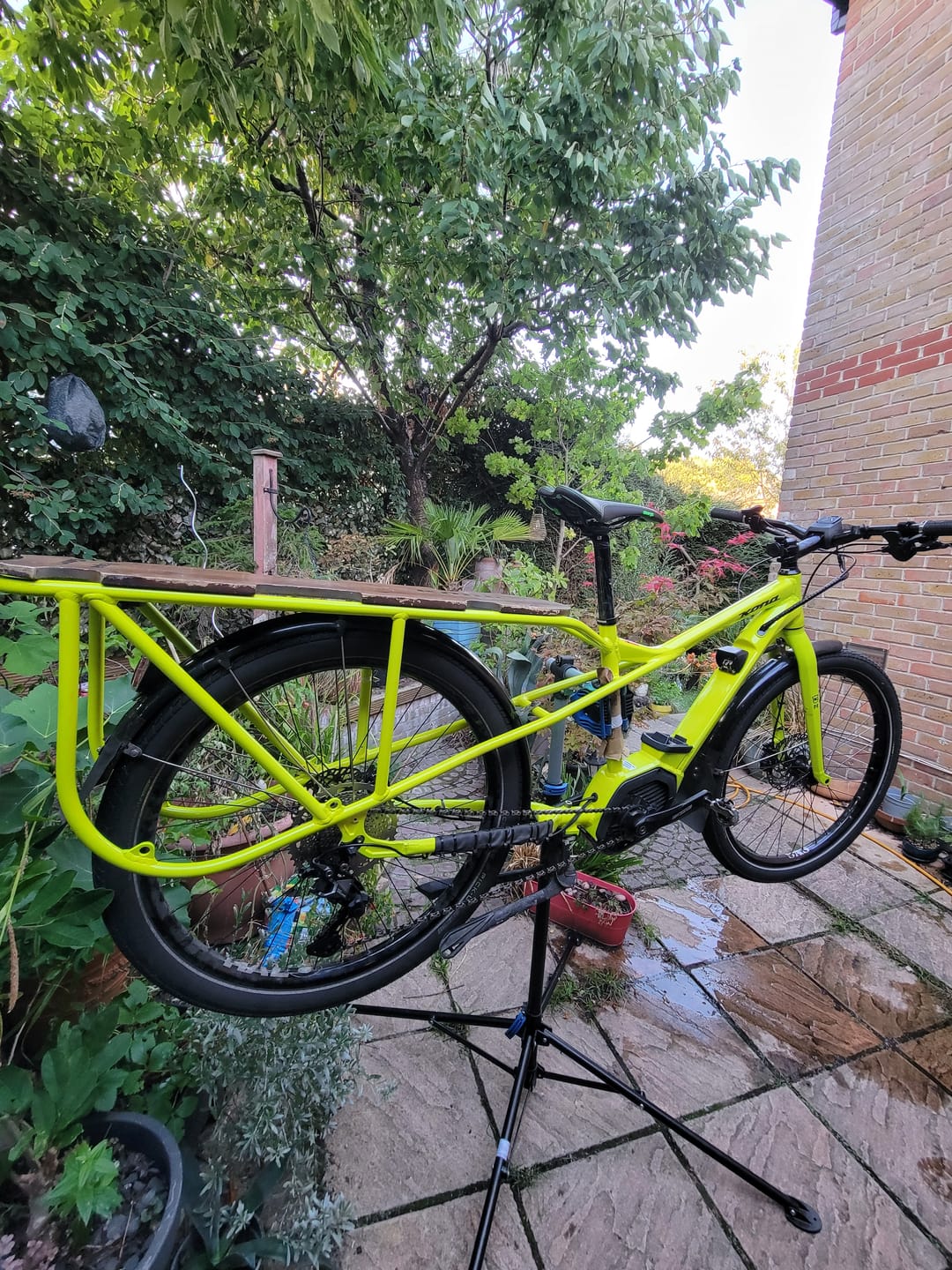 Customer photo review of KMC E10S 10 Speed Electric Bike Chain - Black / Silver