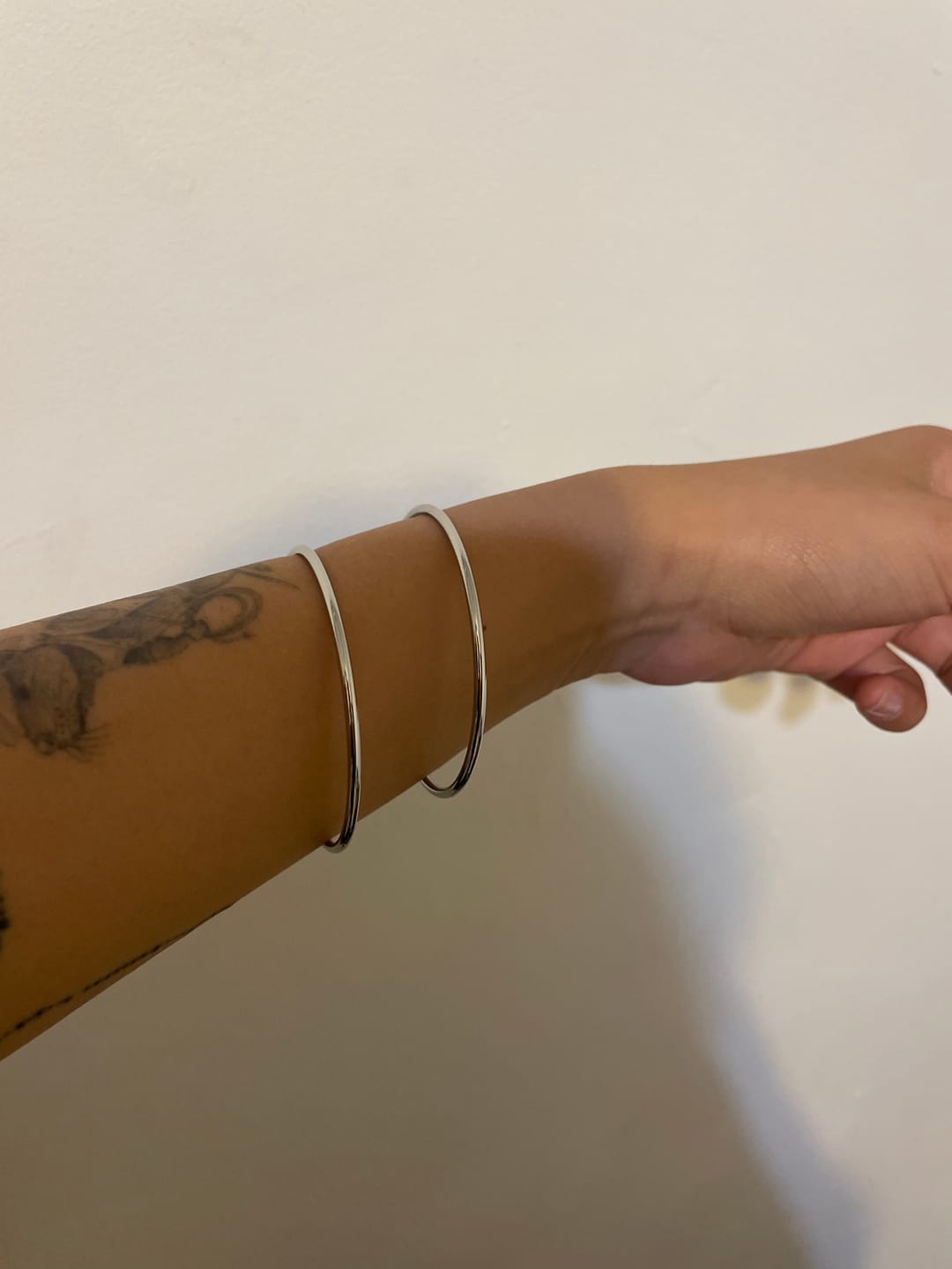 Customer photo review of Brazalete Delgado Cerrado