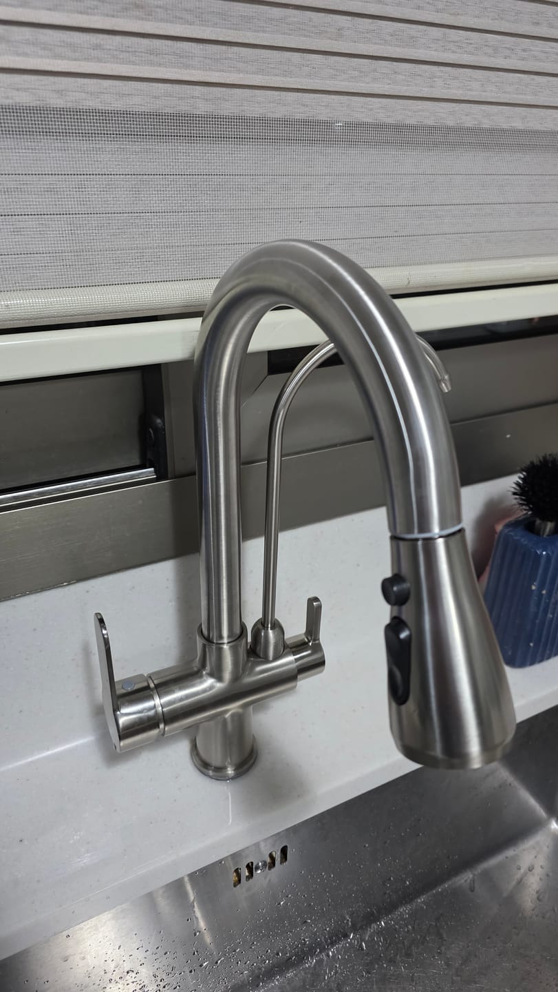 Customer photo review of Karlstad - Three-Way Kitchen Faucet with Filter Tap & Pull-Out Spout for Kitchen Sink