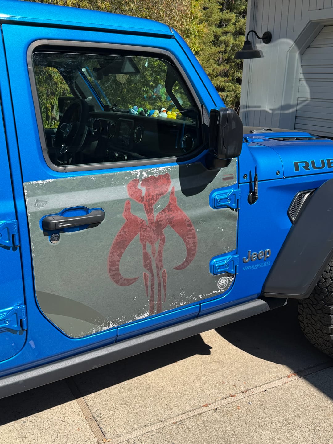 Customer photo review of Wrangler JLU Custom Reproductions Removable Trail Armor